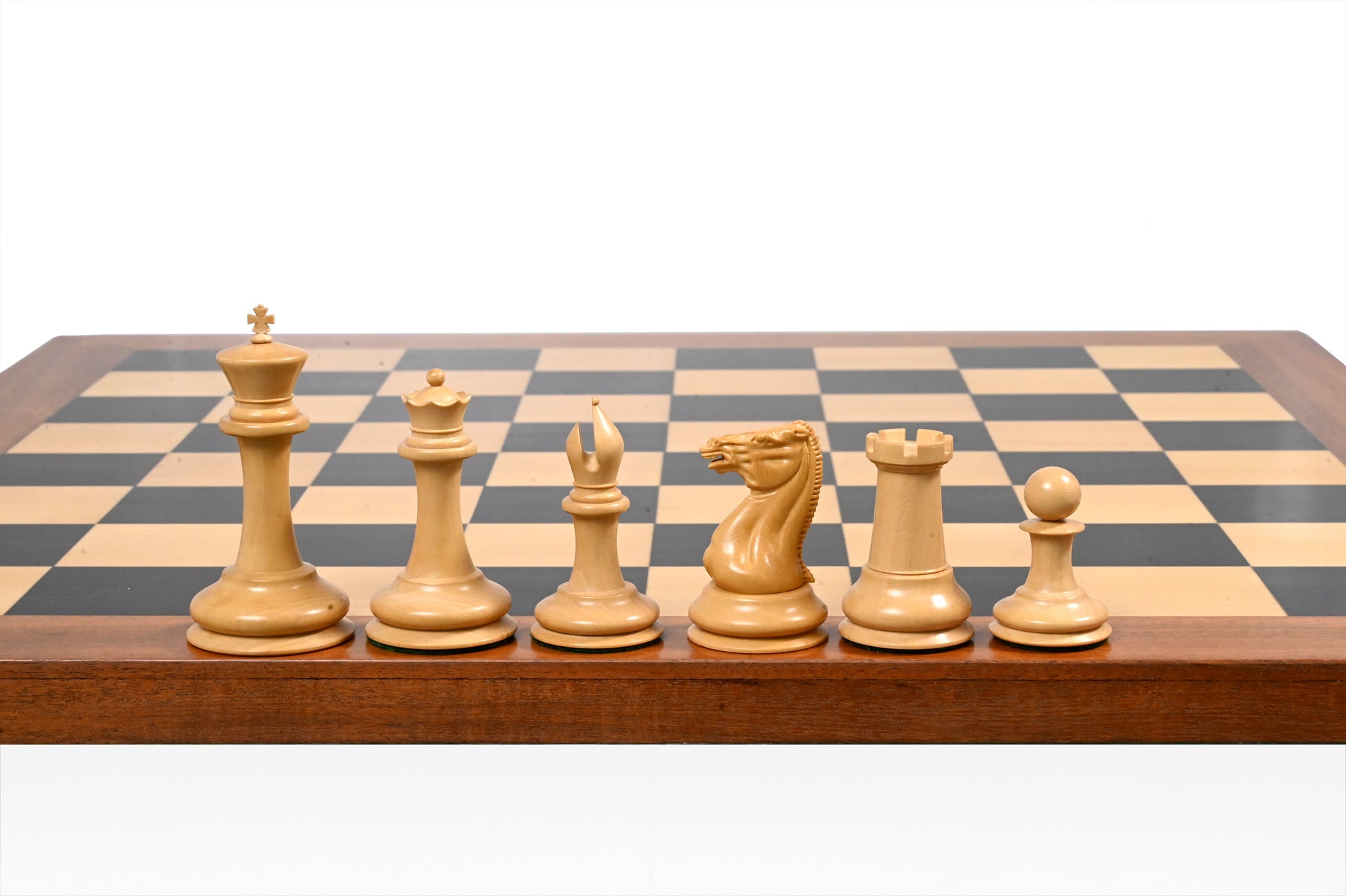 1850 London Boxwood and Ebony 3.5 Inch Replica Chessmen - Official Staunton™
