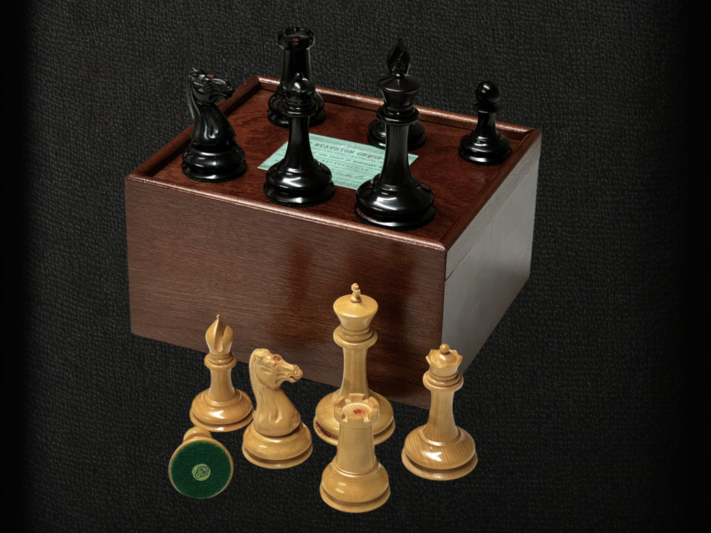 1850 London Boxwood and Ebony 3.5 Inch Replica Chessmen - Official Staunton™