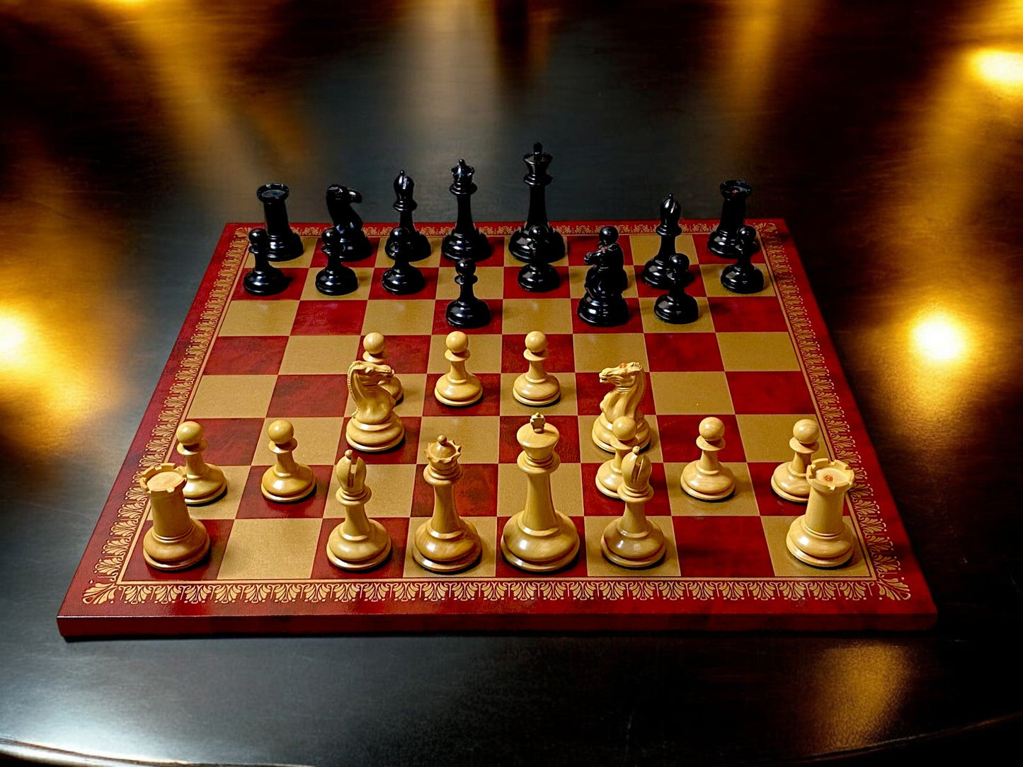 Harrwitz Chessmen Italian Claret Chessboard Slide Lid Box