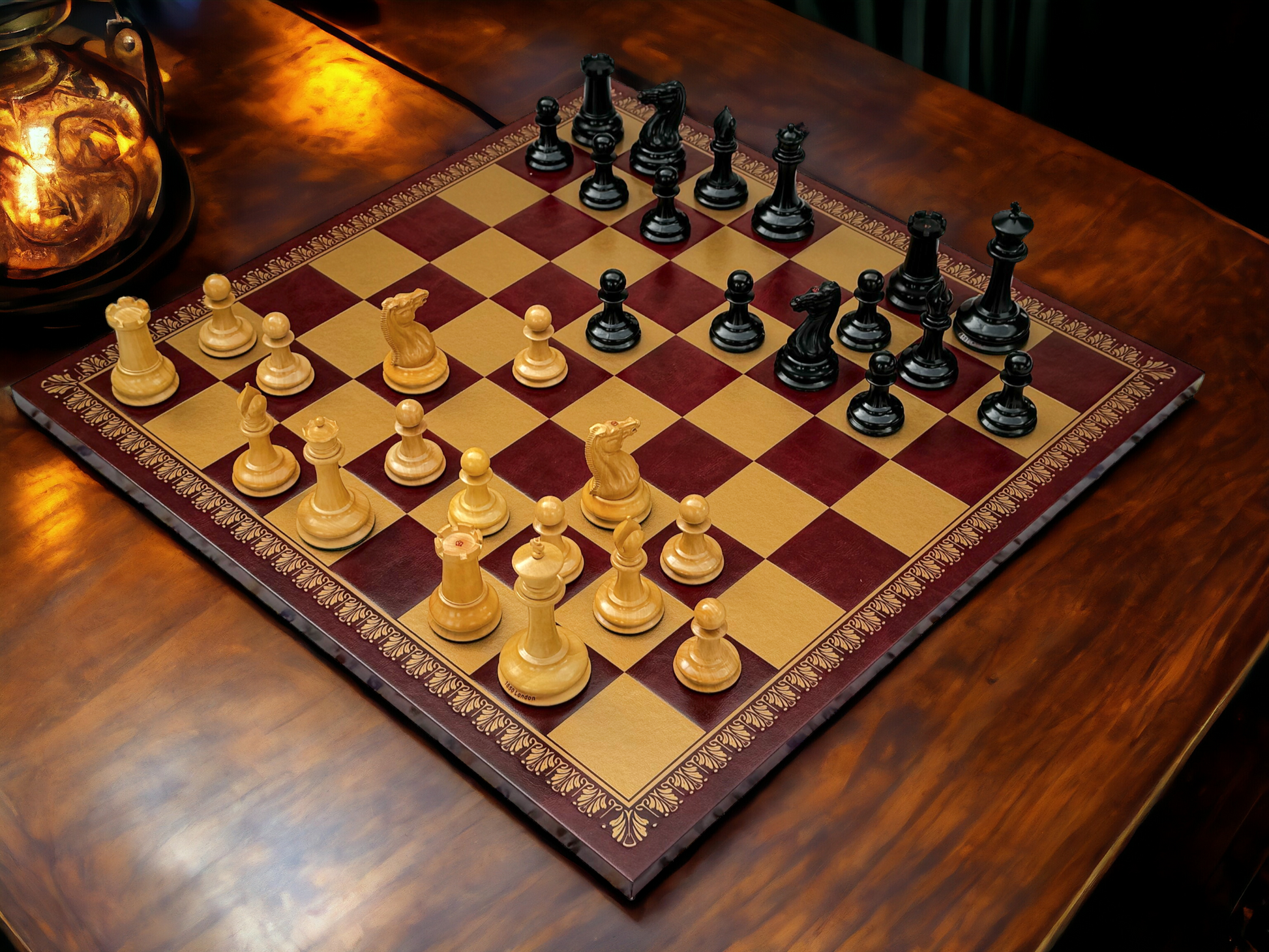 1850 London Chessmen Italian Retro Chessboard and Slide Top Box - Official Staunton™