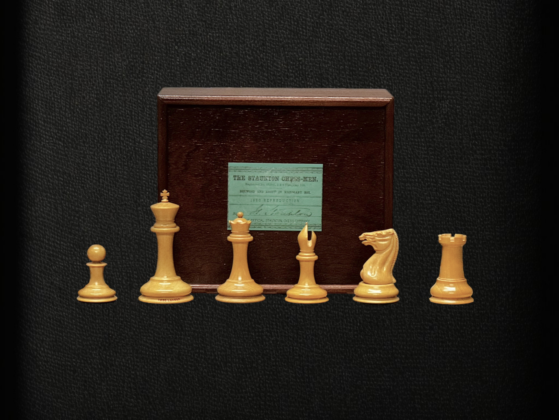 1850 London Chessmen Italian Retro Chessboard and Slide Top Box - Official Staunton™