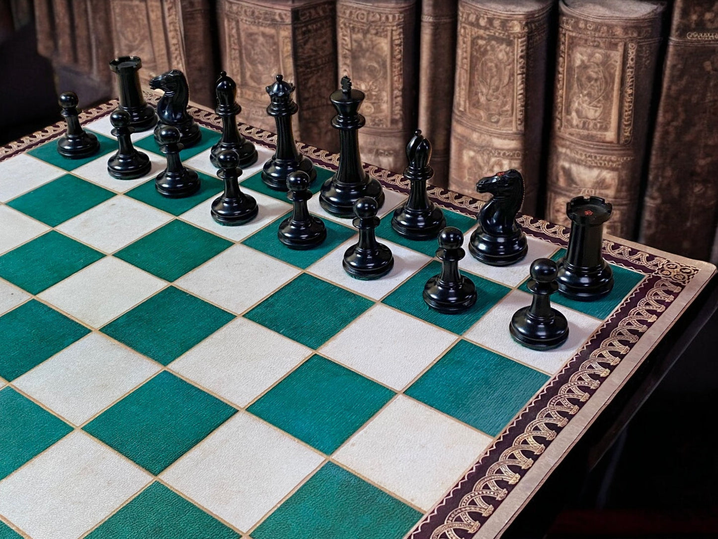 Harrwitz 3.5" Chess Set with Box & Carton Pierre Roll-Up Board