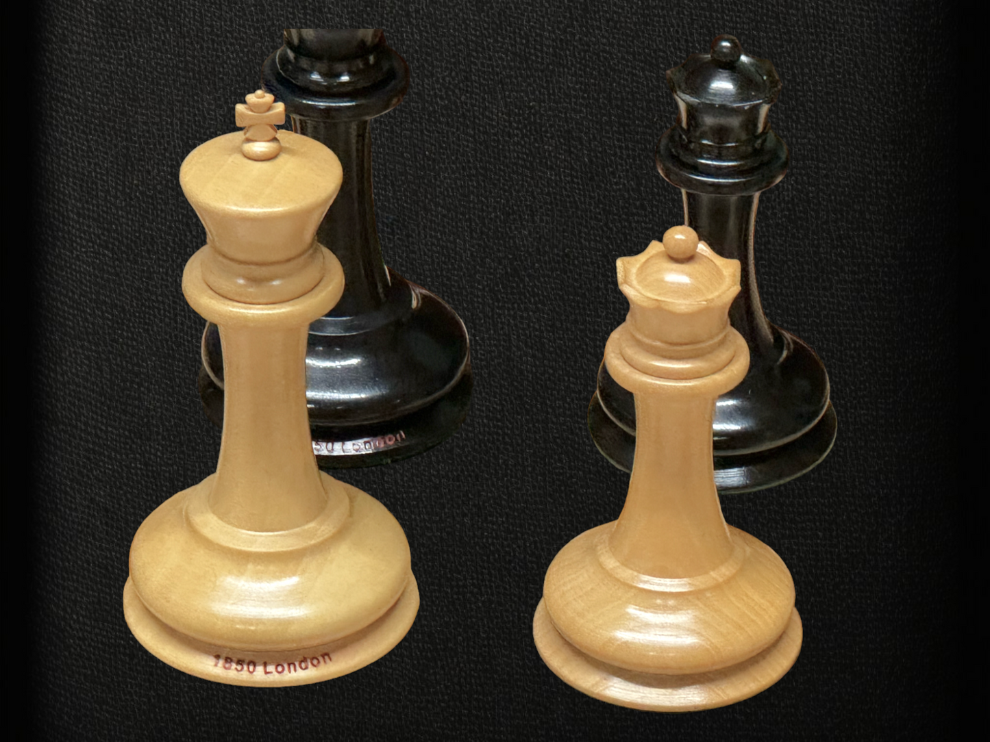 1850 London Boxwood and Ebony 3.5 Inch Replica Chessmen - Official Staunton™