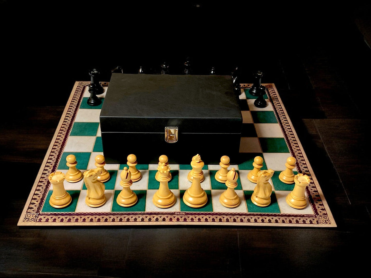 Old English Staunton Chessmen, Green Carton Pierre Roll up Board, Vinyl Box