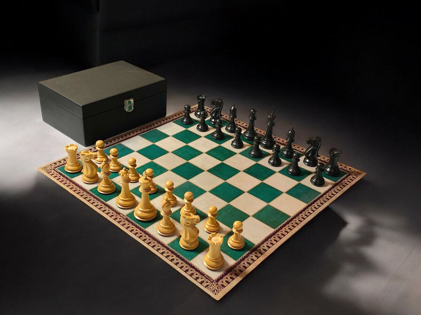 Old English Staunton Chessmen, Green Carton Pierre Roll up Board, Vinyl Box