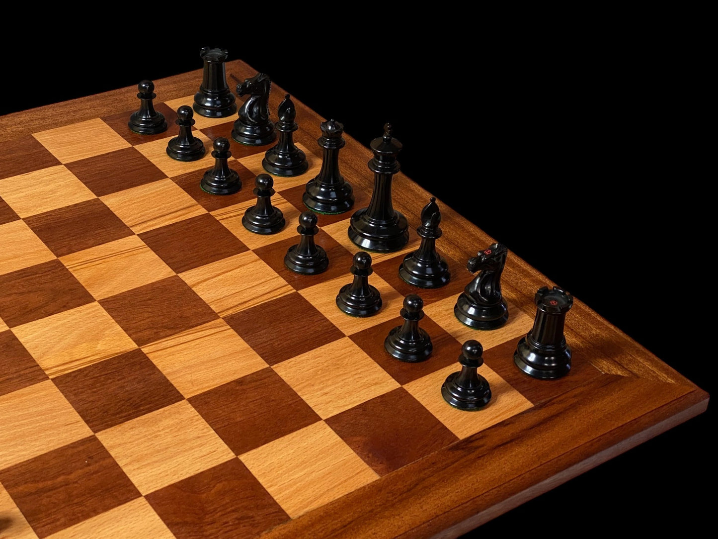 Reproduction Leuchars 1849 Vintage Staunton Chess Set, Board and Box