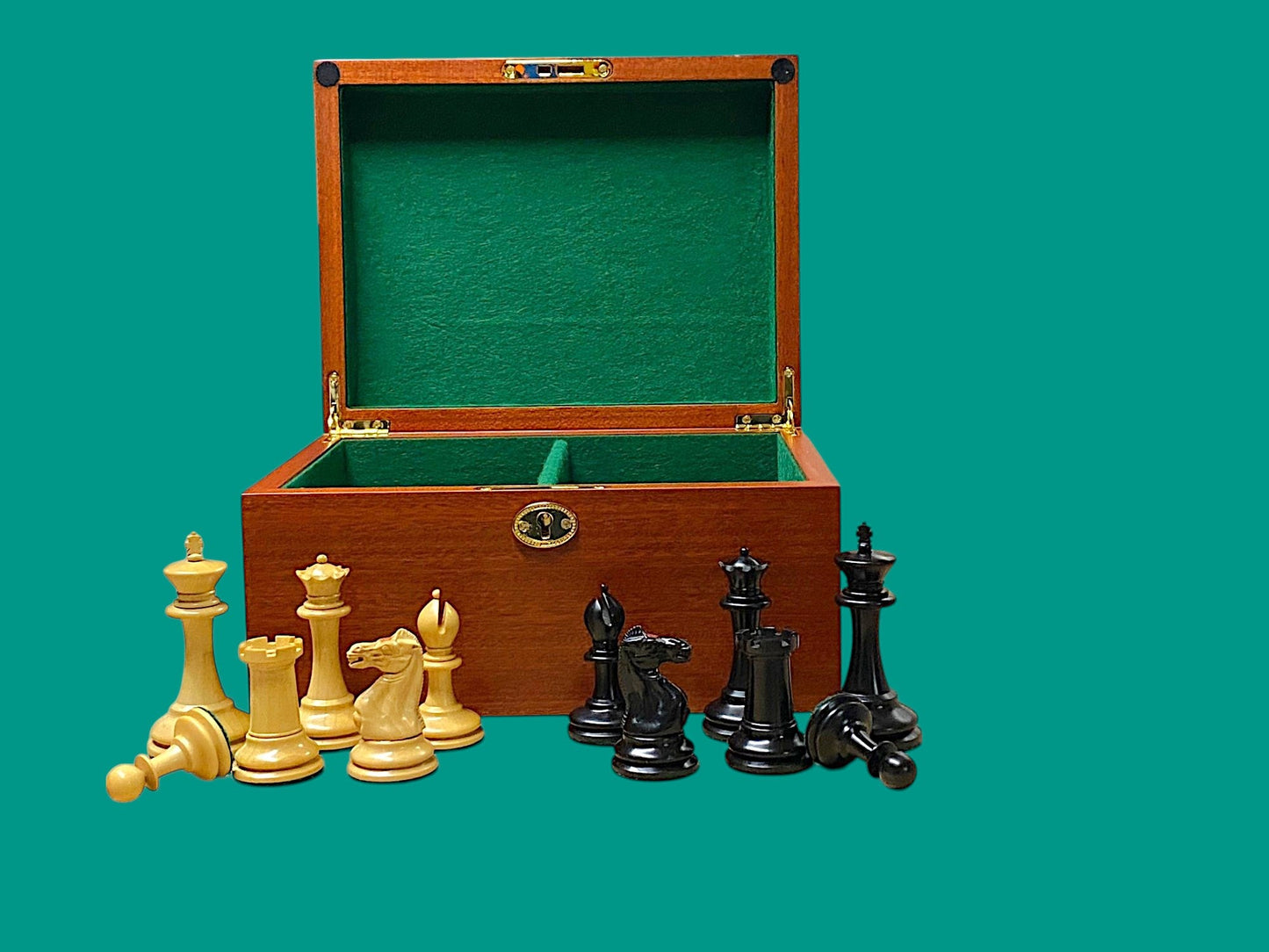 1862 Reproduction Chess Pieces and Mahogany Box