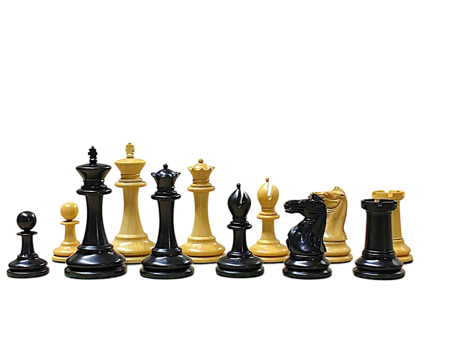 1862 Reproduction Chess Pieces and Mahogany Box