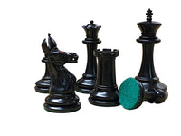 1862 Reproduction Chess Pieces and Mahogany Box